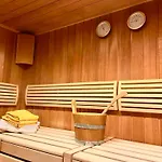 Bed & Breakfast Haus Wallis By Stayfritz - Ski-in Ski-out 'garni' Am Arlberg