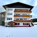Haus Wallis By Stayfritz - Ski-in Ski-out 'garni' Am Arlberg 3*