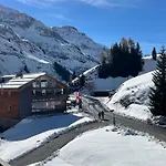 Haus Wallis By Stayfritz - Ski-in Ski-out 'garni' Am Arlberg Bed & Breakfast 3*