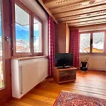 Haus Wallis By Stayfritz - Ski-in Ski-out 'garni' Am Arlberg Bed & Breakfast