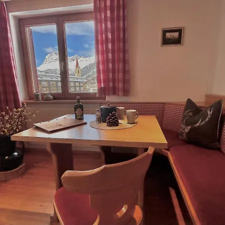 Haus Wallis By Stayfritz - Ski-in Ski-out 'garni' Am Arlberg Отель типа 