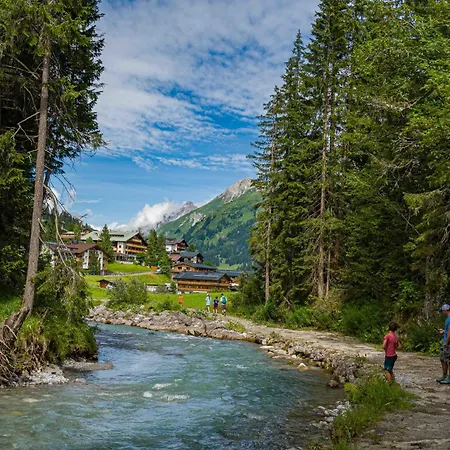 Haus Wallis By Stayfritz - Ski-in Ski-out 'garni' Am Arlberg Отель типа 