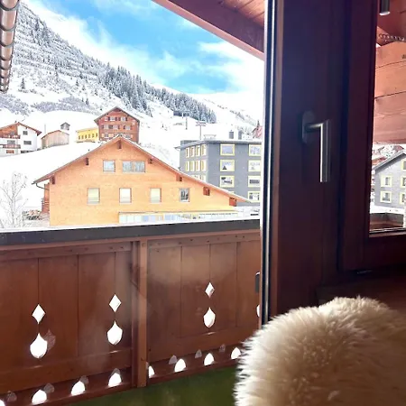 Bed & Breakfast Haus Wallis By Stayfritz - Ski-in Ski-out 'garni' Am Arlberg