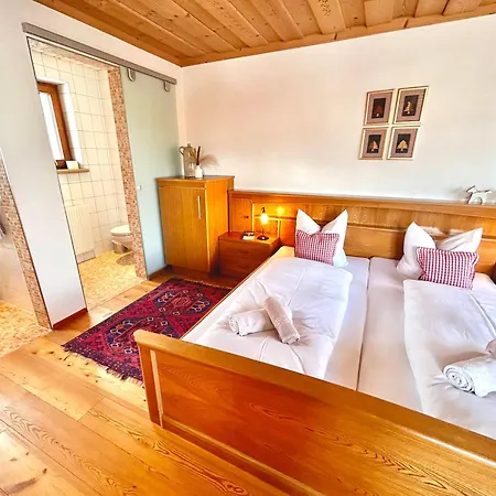 Haus Wallis By Stayfritz - Ski-in Ski-out 'garni' Am Arlberg Bed & Breakfast