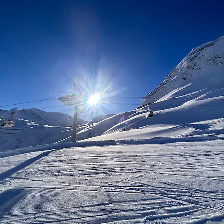 Haus Wallis By Stayfritz - Ski-in Ski-out 'garni' Am Arlberg 3*